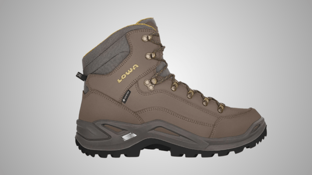 Lowa Renegade GTX Mid Hiking Boots Review - GearMovement